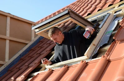 Pose de fenêtres de toit Velux à Cheminot